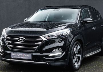 Hyundai TUCSON 179.000 km 15.999 &euro; Solingen 42655