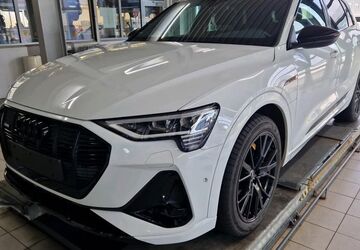 Audi e-tron 22.564 km 35.585 &euro; Hagen 58091