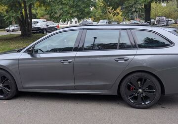 Skoda Octavia 61.000 km 32.690 &euro; Düsseldorf 40233