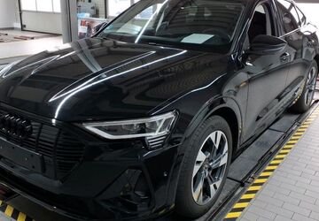 Audi e-tron 37.799 km 34.935 &euro; Hagen 58091