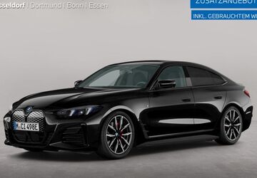 BMW i4 32.909 km 53.999 &euro; Düsseldorf 40237