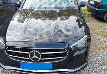 Mercedes-Benz E 200 75.000 km 33.000 &euro; Düsseldorf 40549