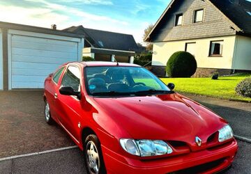Renault Megane 93.000 km 2.950 &euro; Wuppertal 43299