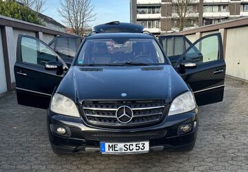 Mercedes-Benz ML 320 254.883 km 7.500 &euro; Langenfeld 40764