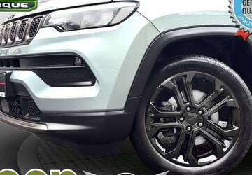 Jeep Compass 27.359 km 22.990 &euro; Düsseldorf 40625