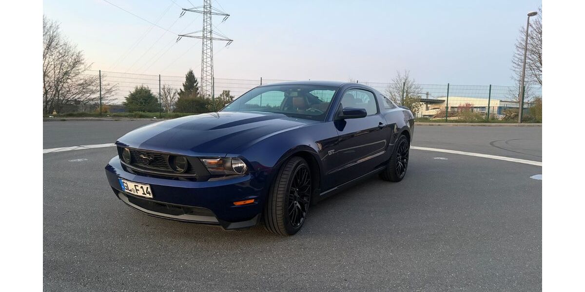 Ford Mustang 70.000 km 27.900 &euro; Wermelskirchen 42929