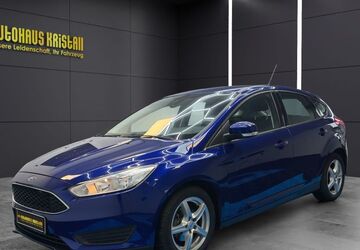 Ford Focus 128.000 km 8.780 &euro; Remscheid 42897