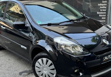 Renault Clio 211.272 km 2.299 &euro; Wuppertal 42117