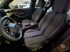 Peugeot 2008 Allure Klimaautom. Alu Allwetter Android Appl 14.715 km 18.480 &euro; HAAN 42781