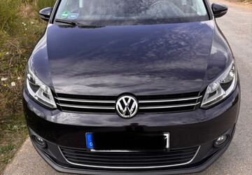 VW Touran 141.500 km 11.800 &euro; Remscheid 42899