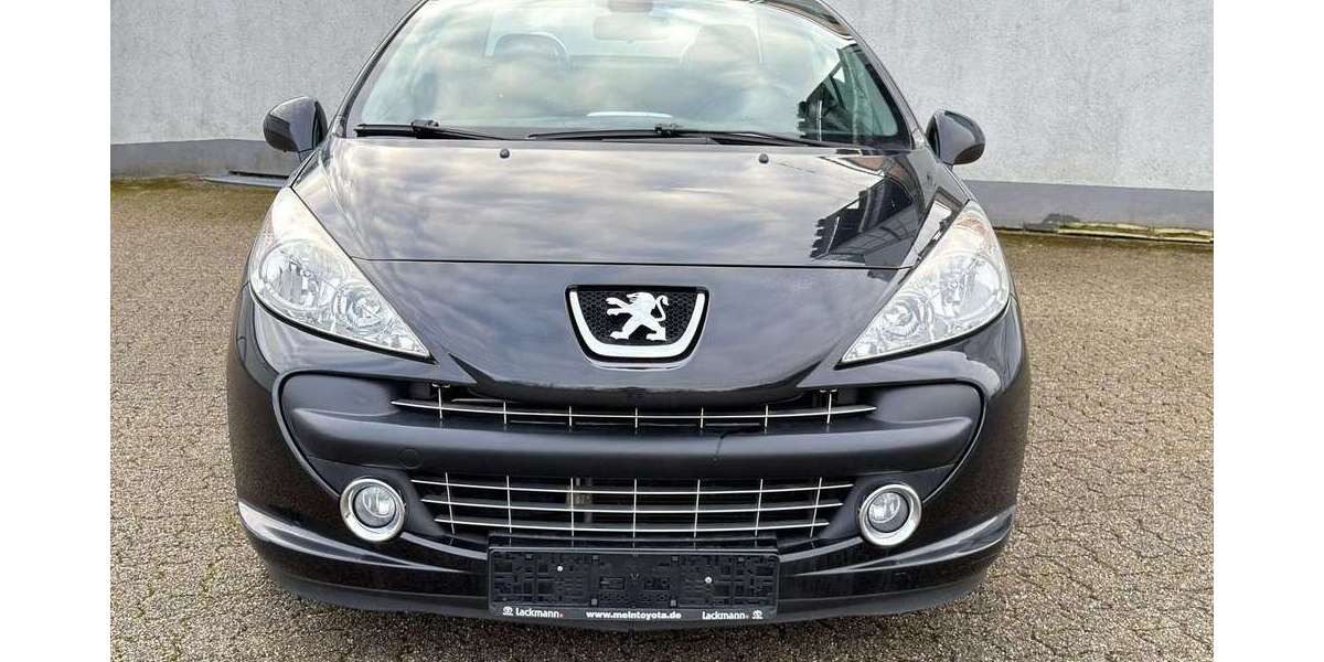Peugeot 207 144.000 km 2.490 &euro; Velbert 42553