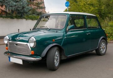 Austin Rover Andere 107.000 km 10.900 &euro; Düsseldorf 40225