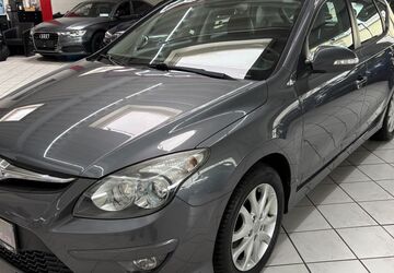 Hyundai i30 187.000 km 3.750 &euro; Leverkusen 51371