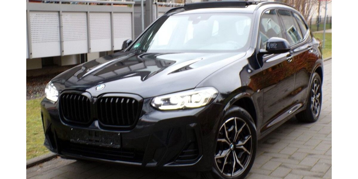 BMW X3 185.000 km 30.940 &euro; Düsseldorf 40468
