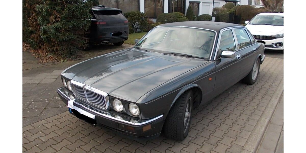 Jaguar XJ40 192.470 km 7.500 &euro; Düsseldorf 40549