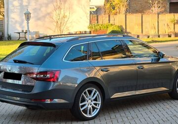 Skoda Superb 179.000 km 12.499 &euro; Kierspe 58566