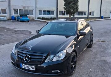 Mercedes-Benz E 220 215.000 km 9.700 &euro; Remscheid 42857