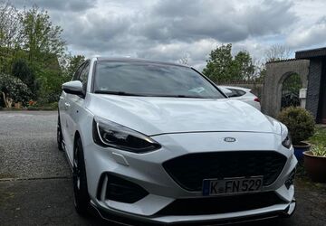 Ford Focus 98.000 km 15.100 &euro; Remscheid 42897