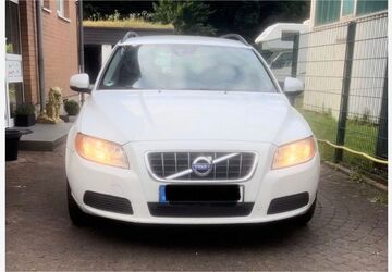 Volvo V70 220.000 km 8.900 &euro; Monheim am Rhein 40789
