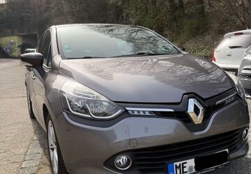 Renault Clio 112.000 km 6.999 &euro; Erkrath 40699