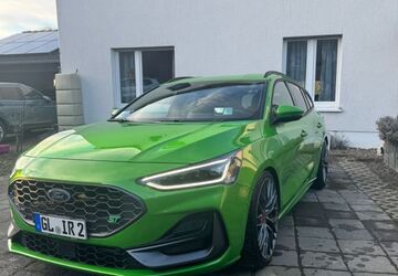 Ford Focus 9.600 km 33.999 &euro; Bergisch Gladbach 51467