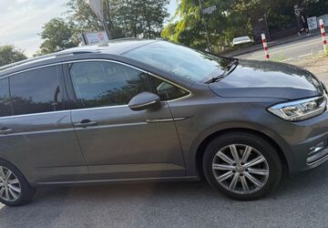 VW Touran 195.000 km 15.400 &euro; Düsseldorf 40229