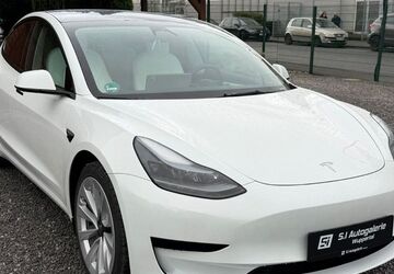 Tesla Model 3 19.000 km 29.950 &euro; Wuppertal 42285
