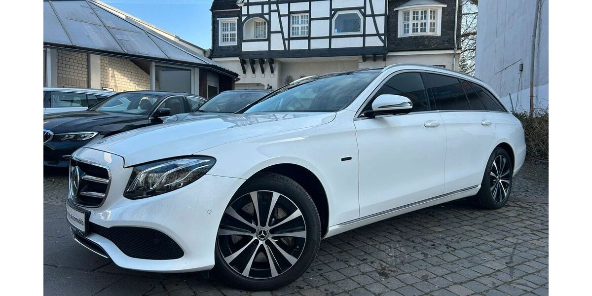 Mercedes-Benz E 300 139.523 km 22.900 &euro; Wuppertal 42117