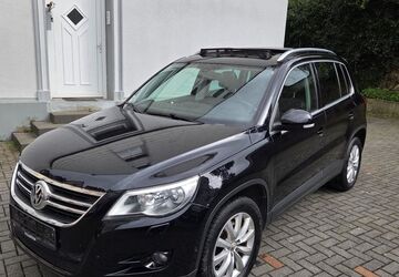 VW Tiguan 245.446 km 7.900 &euro; Solingen 42655