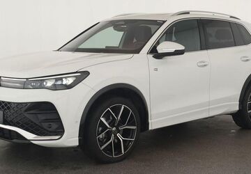 VW Tiguan 8.900 km 49.284 &euro; Düsseldorf 40233