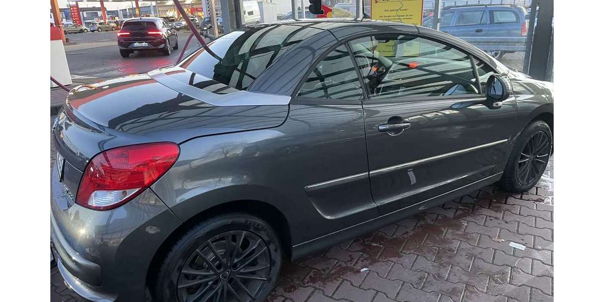 Peugeot 207 192.000 km 3.600 &euro; Leverkusen 51371