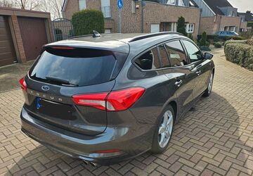 Ford Focus 95.632 km 16.500 &euro; Ratingen 40881