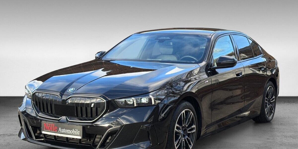 BMW i5 40e M-Sport Pro Pano B&W 360° HuD Comfortsitz 61.726 km 46.900 &euro; Wuppertal 42327