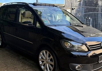 VW Touran 203.000 km 8.900 &euro; Remscheid 42855