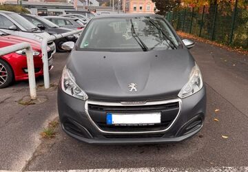 Peugeot 208 138.000 km 5.800 &euro; Leverkusen 51381