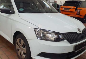Skoda Fabia 195.196 km 4.490 &euro; Düsseldorf 40597