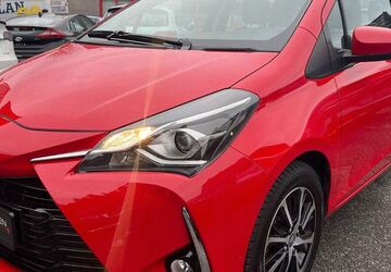 Toyota Yaris 12.500 km 15.490 &euro; Solingen 42653