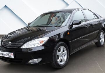 Toyota Camry 80.000 km 7.990 &euro; Düsseldorf 40231