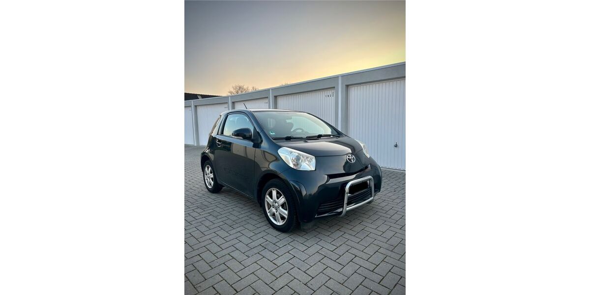 Toyota IQ 165.000 km 3.600 &euro; Leverkusen 51371