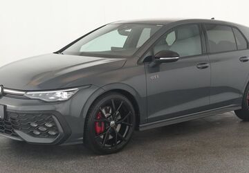 VW Golf 7.900 km 39.784 &euro; Düsseldorf 40233