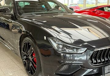 Maserati Ghibli 63.500 km 52.990 &euro; Hattingen (bei Bochum) 45527