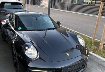 Porsche 992 66.000 km 129.911 &euro; Düsseldorf 40489