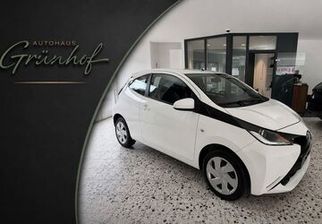Toyota Aygo (X) 144.657 km 5.200 &euro; Remscheid 42853