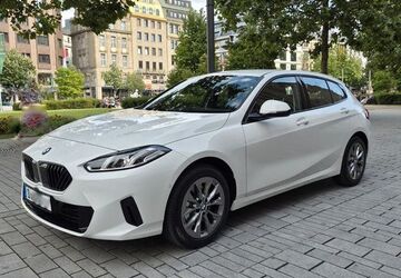 BMW 116 5.000 km 27.900 &euro; Düsseldorf 40210
