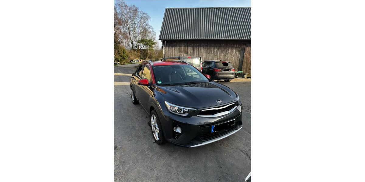 Kia Stonic 69.500 km 14.500 &euro; Overath 51491