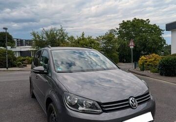 VW Touran 180.000 km 6.700 &euro; Remscheid 42897