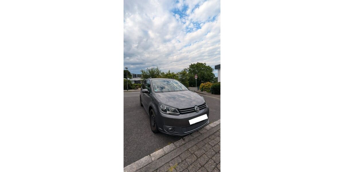 VW Touran 180.000 km 6.700 &euro; Remscheid 42897