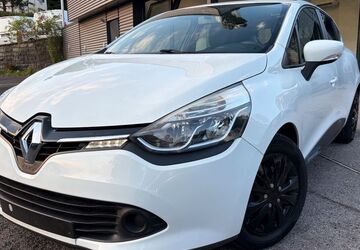 Renault Clio 89.167 km 7.150 &euro; Remscheid 42853