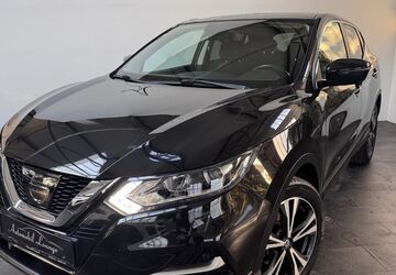 Nissan Qashqai 127.123 km 12.490 &euro; Remscheid 42855