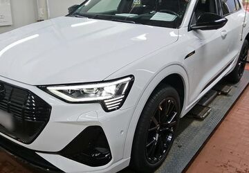 Audi e-tron 52.813 km 39.425 &euro; Hagen 58091